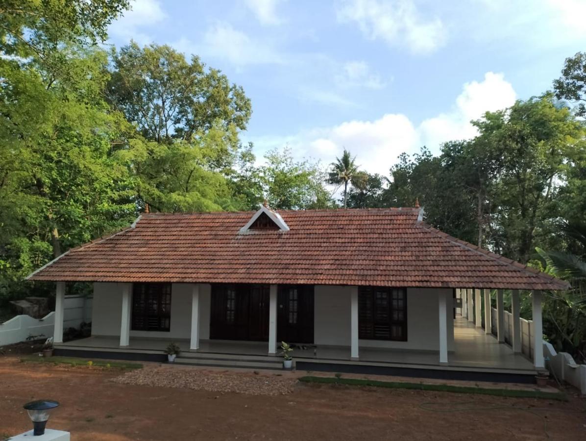 Nallukettu Service Villa Mundrothuruth ภายนอก รูปภาพ